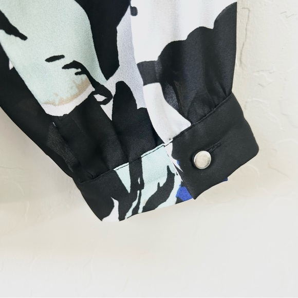 Liz Claiborne Blouse with built in Cami, Blue, Black and White, Size L - Picture 8 of 11